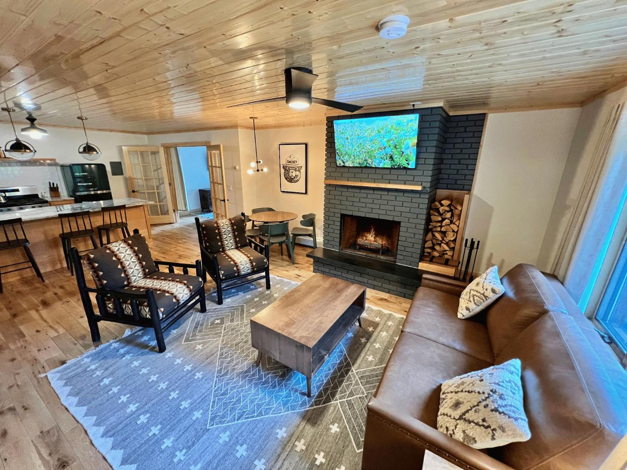 Thomsonite Inn On Lake Superior Grand Marais Zimmer foto