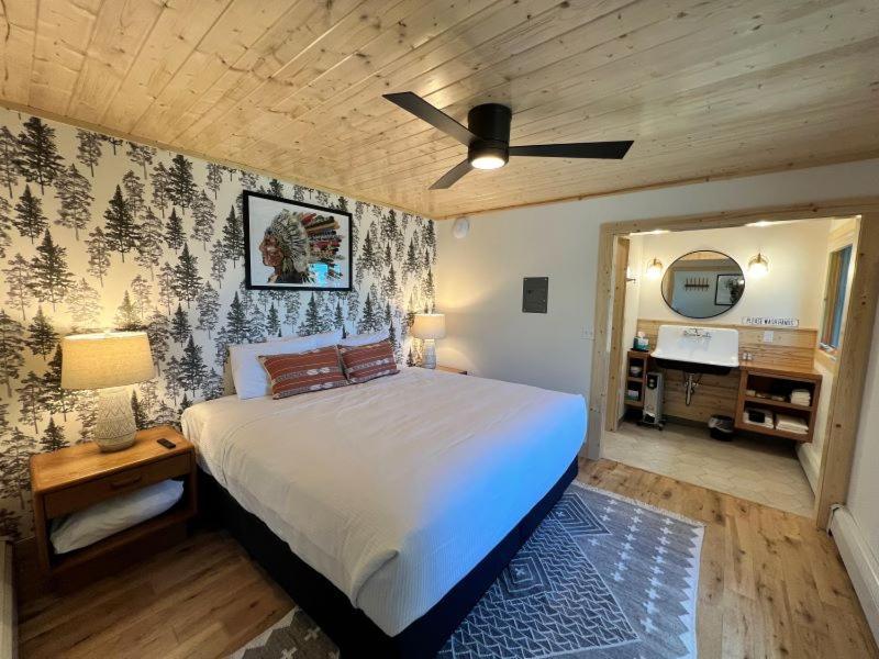 Thomsonite Inn On Lake Superior Grand Marais Zimmer foto